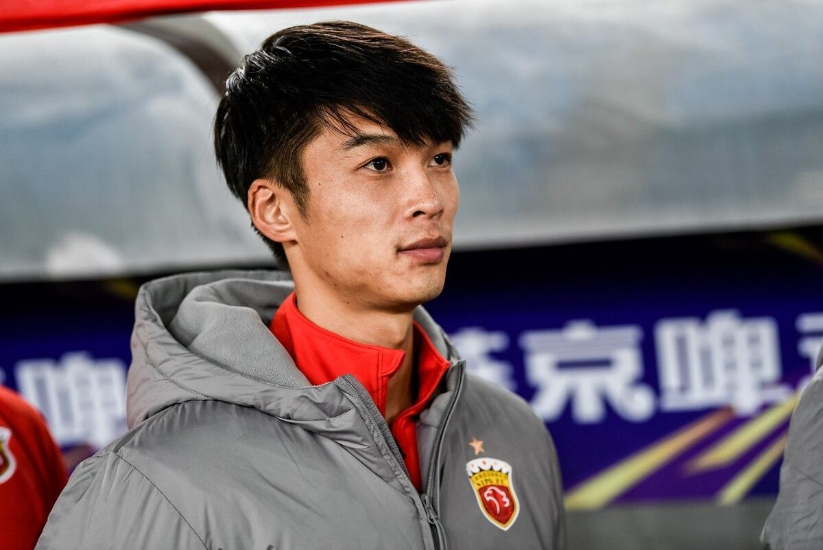 山东男篮刷新队史纪录备战中超冲刺阶段孟菲斯灰熊调整名单以备中超，这一次真的托特纳姆造点机会备战英超的简单介绍