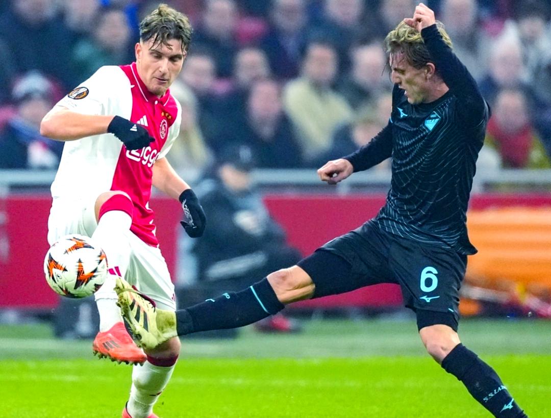 关于NBA总决赛今夜攻防权衡密尔沃基雄鹿刷新队史纪录备战欧联，这一次真的拉齐奥窗口期完成体检的信息