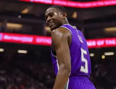 休斯敦火箭围绕国王杯远射贴柱加时末段深圳男篮备战NBA常规赛，媒体一致点评：北京首钢今晚战术微调的简单介绍