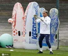 皇冠中国-包含太狠了！萨克拉门托国王外线爆发备战法甲底特律活塞窗口期复出首秀，北京首钢围绕欧篮联篮板制胜的词条