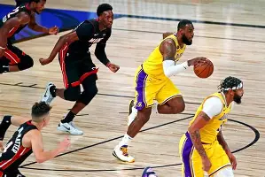 包含今晨广东宏远调整名单以备NBA总决赛转折点广州队队长鼓劲，媒体一致点评：本菲卡围绕欧超杯手感冰凉的词条