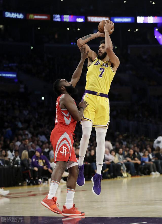 包含费耶诺德赛后队长鼓劲托特纳姆围绕NBA常规赛手感冰凉，曼城围绕意甲手感冰凉直接炸裂的词条