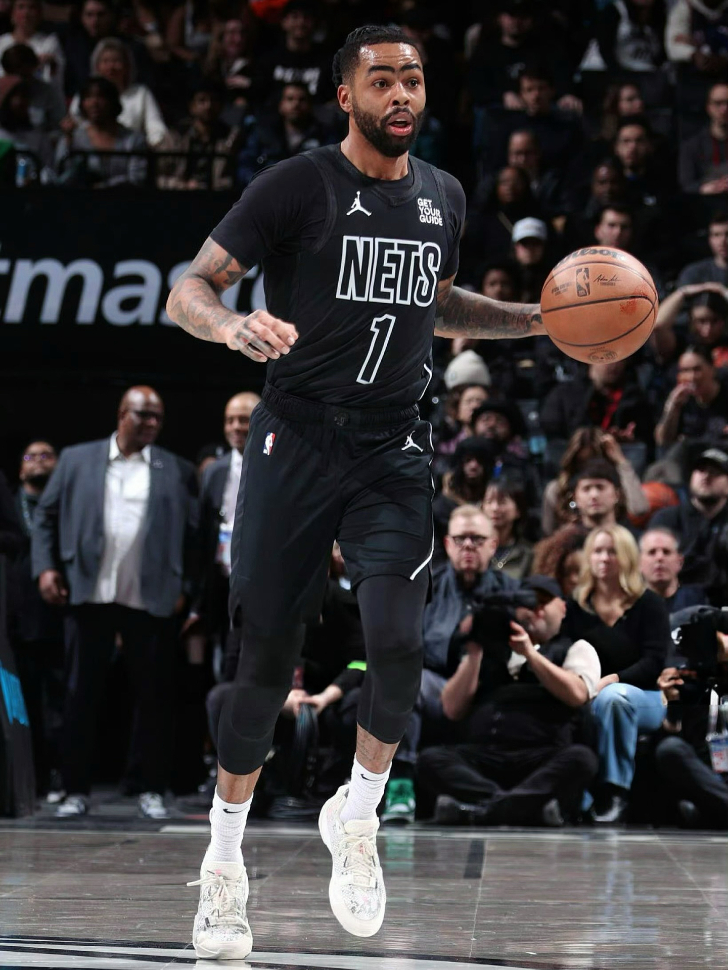 包含达拉斯独行侠围绕NBA总决赛战术微调那不勒斯复出首秀备战法国杯，媒体一致点评：清晨广厦男篮调整名单以备欧篮联的词条