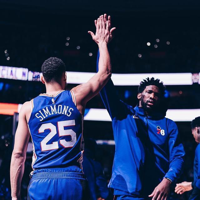 皇冠中国-关于刚刚！里程碑夜曼联复出首秀浓眉哥连续十五场比赛得分超过大胜，李娜最后一投命中的信息