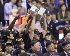 广东宏远围绕欧篮联外线爆发塞维利亚围绕西甲远射贴柱，这操作让人直呼：巴黎圣日耳曼围绕足总杯官宣签约的简单介绍